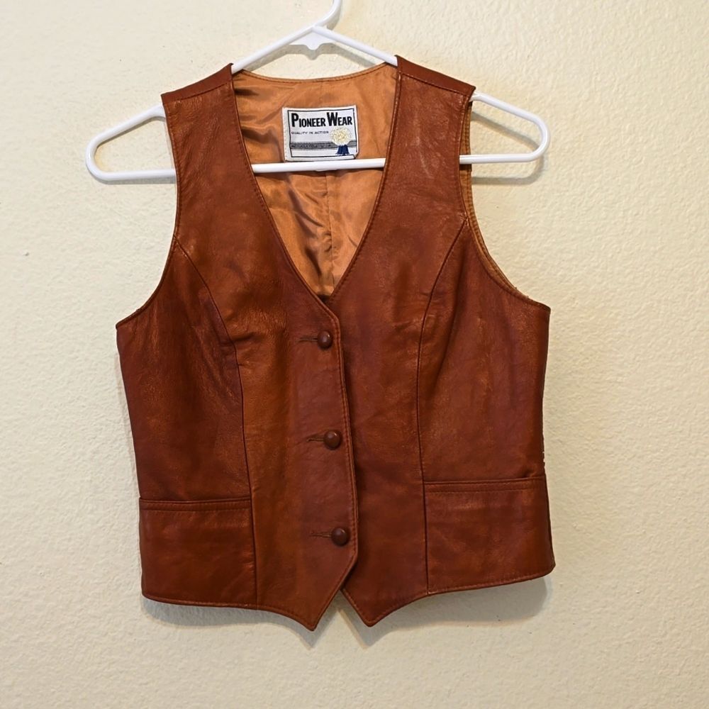 Vintage Pioneer wear vest Cowboy. Fits a women’s XS/small